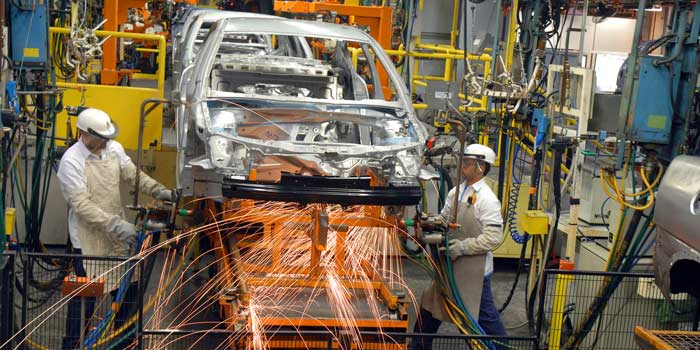 (Português do Brasil) Produção industrial brasileira avança 0,2% em novembro
